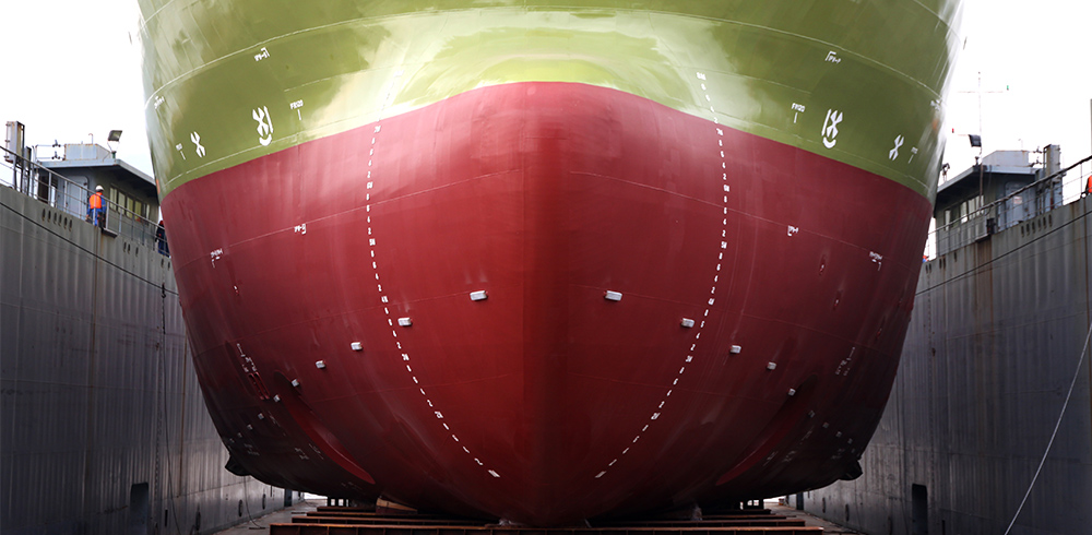 粵新海工86米平臺(tái)供應(yīng)船